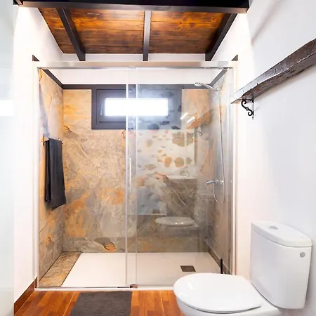Alpesi faház Home2book Rustic Stone Haven With Terrace La Guancha