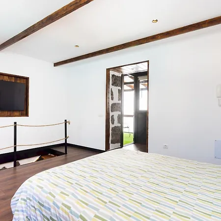 Home2book Rustic Stone Haven With Terrace 木屋 La Guancha